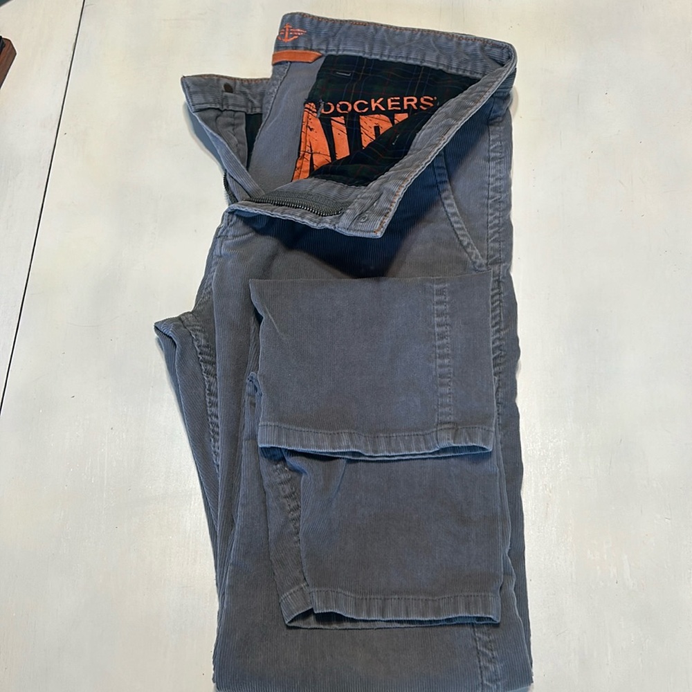 Dockers Corduroy in Slim-Tapered